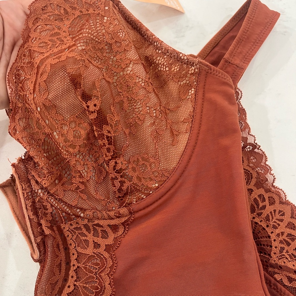 Elegant Brown Lace Shapewear Bodysuit - Picture 5 of 5